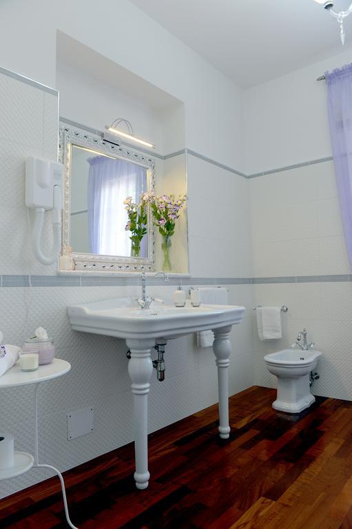 Bed and Breakfast Il Giardino Delle Jacaranda Talsano Pokój zdjęcie